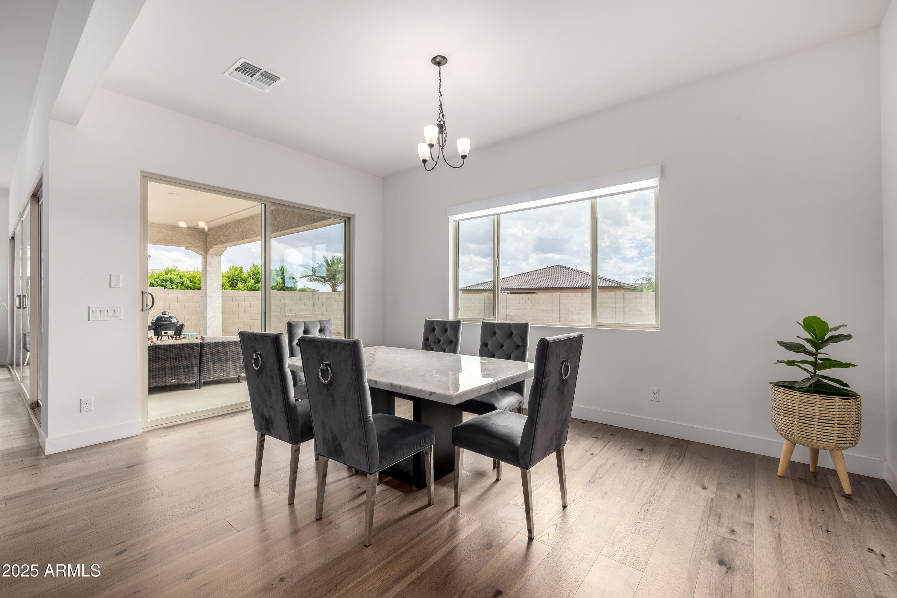 18179 W COOLIDGE Street