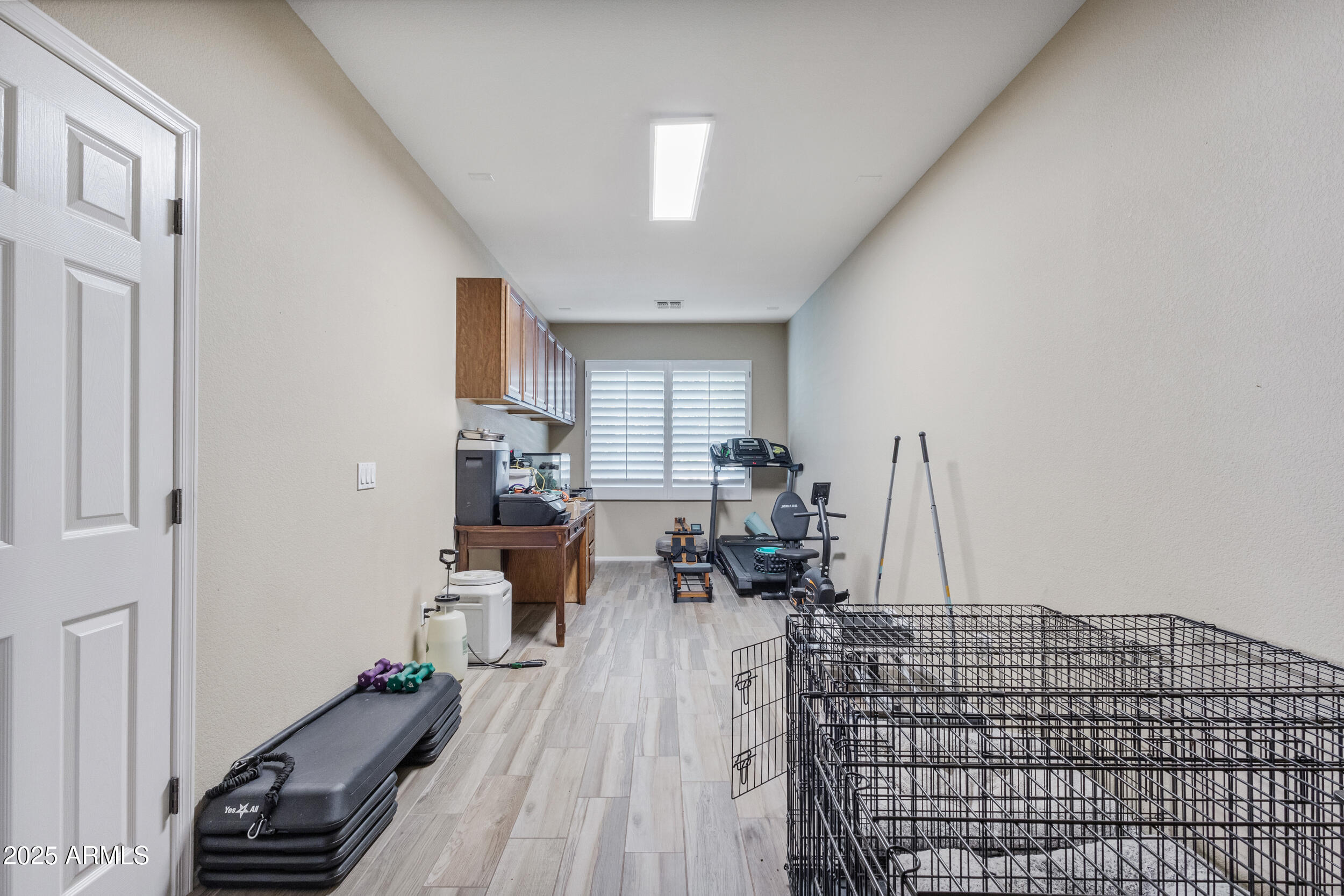 44545 W VINEYARD Street