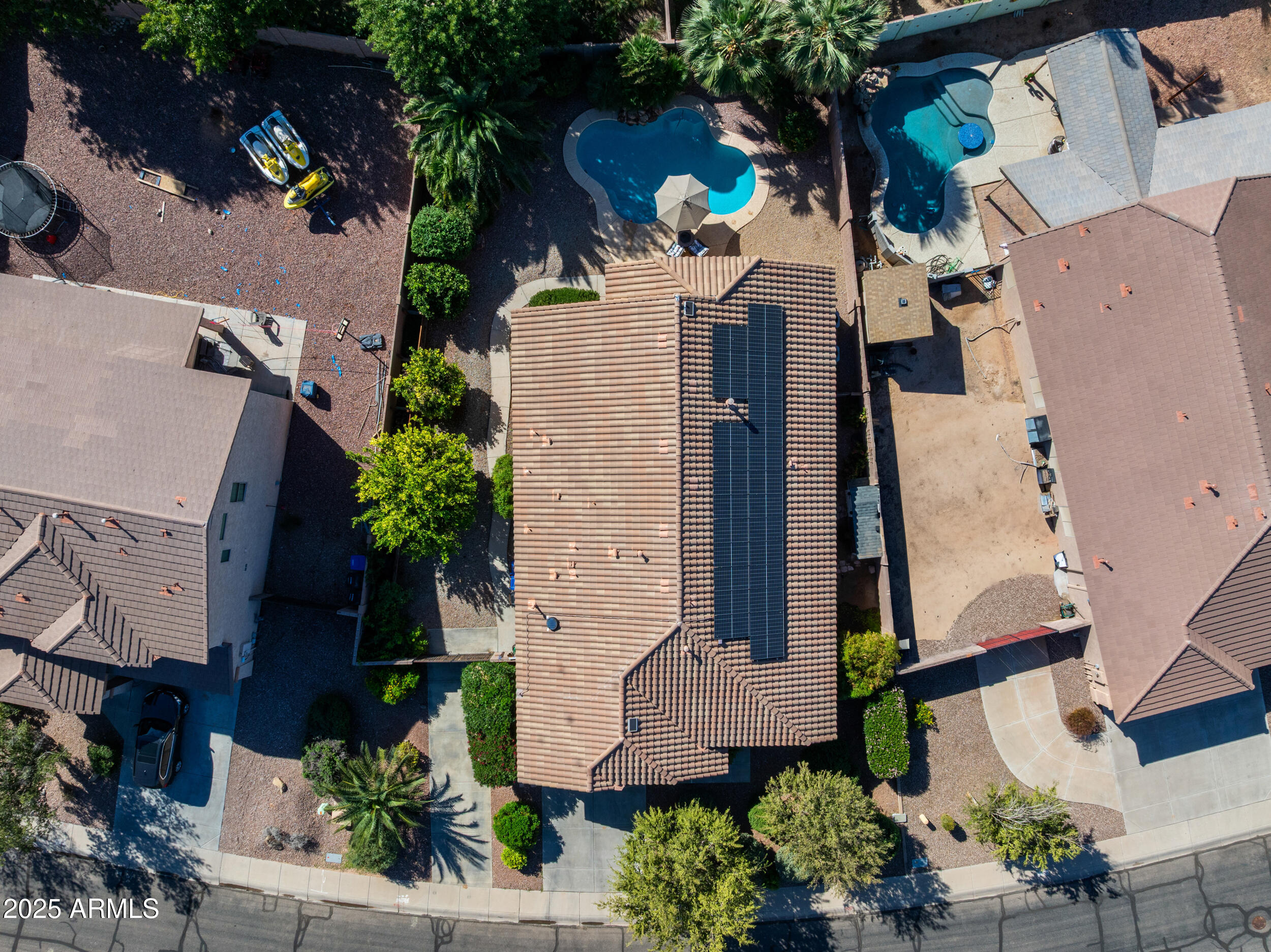 44545 W VINEYARD Street