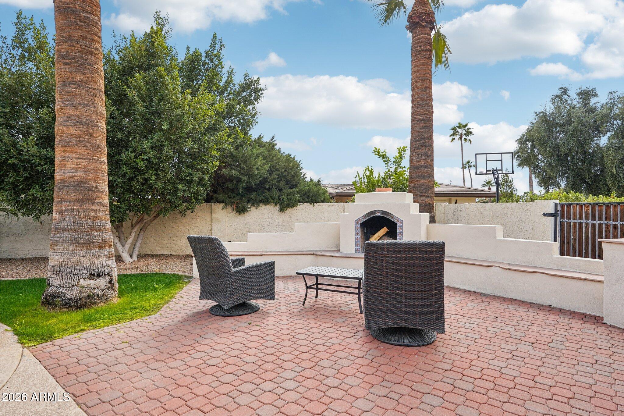 235 E ESTERO Lane