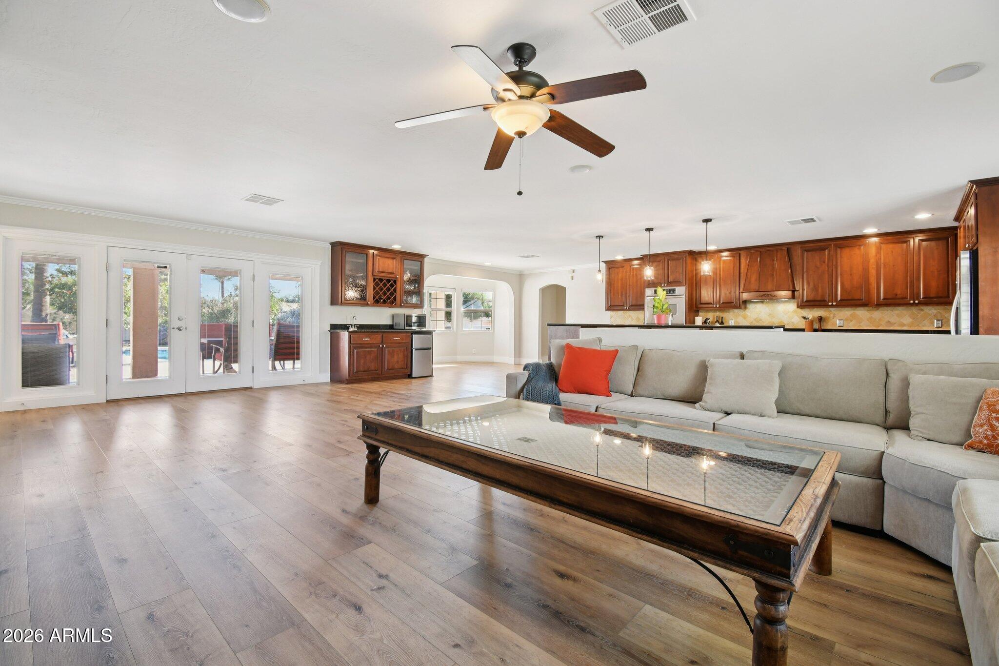 235 E ESTERO Lane
