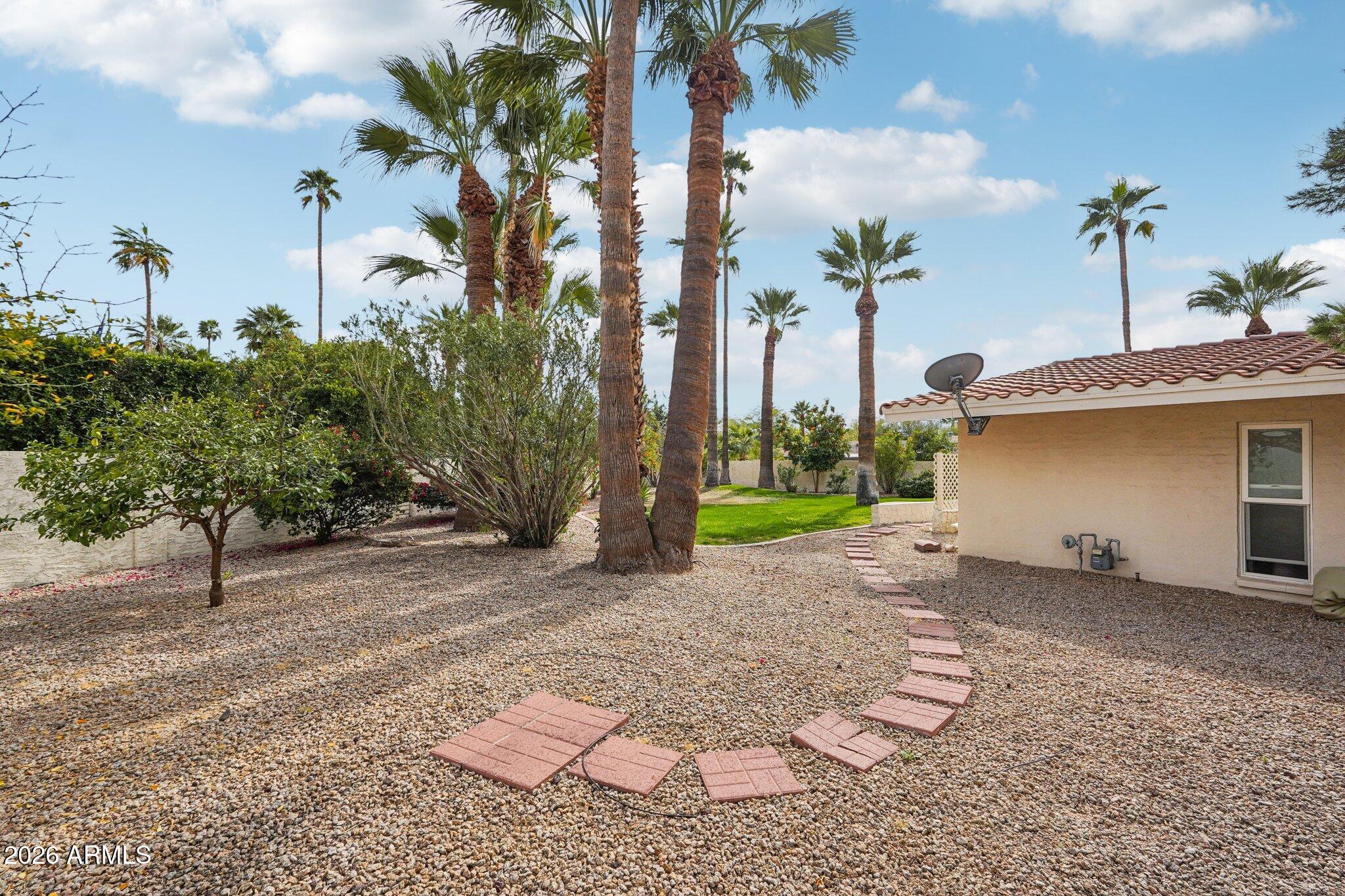 235 E ESTERO Lane