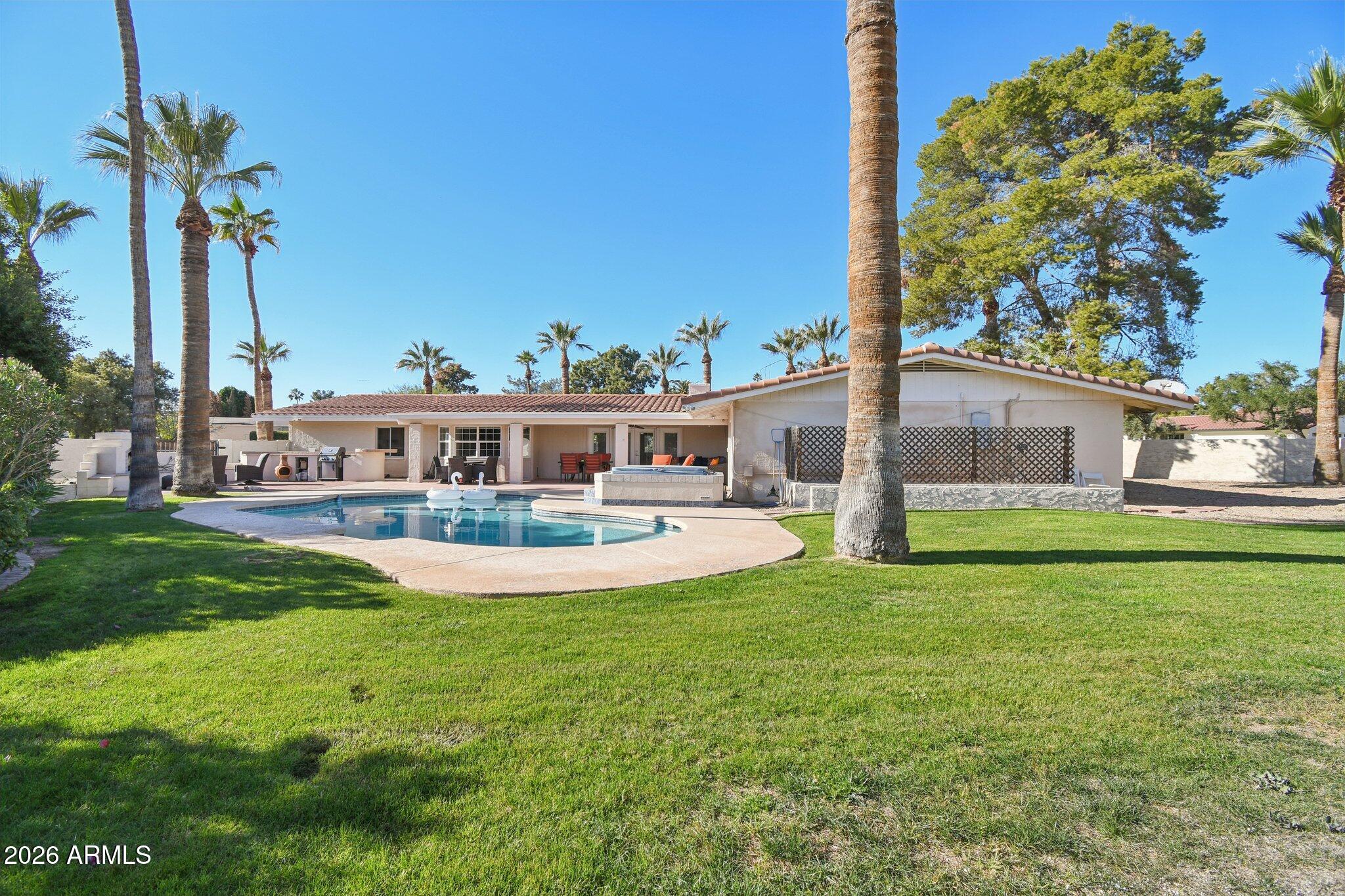 235 E ESTERO Lane