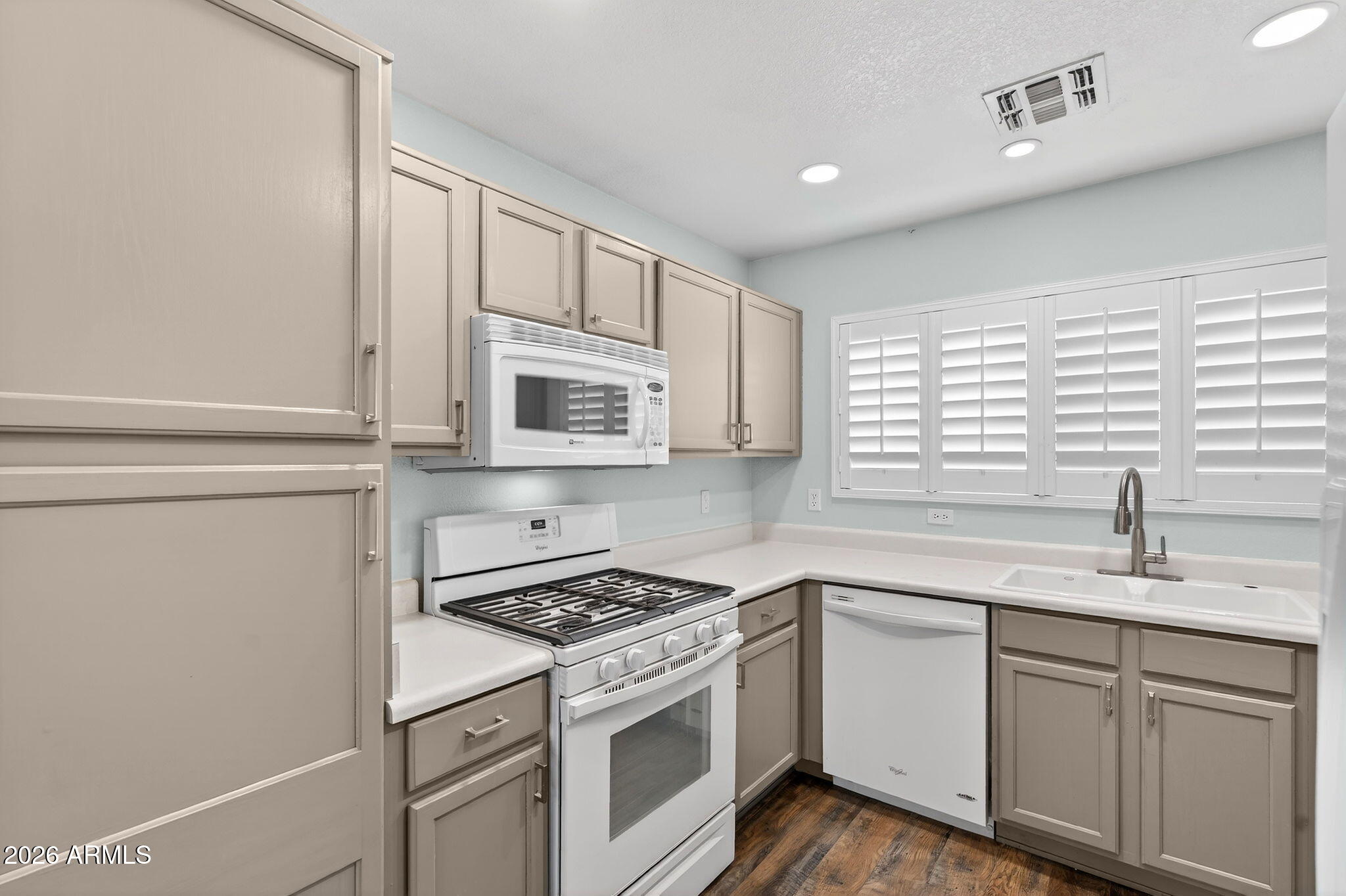 16113 W GRANT Street