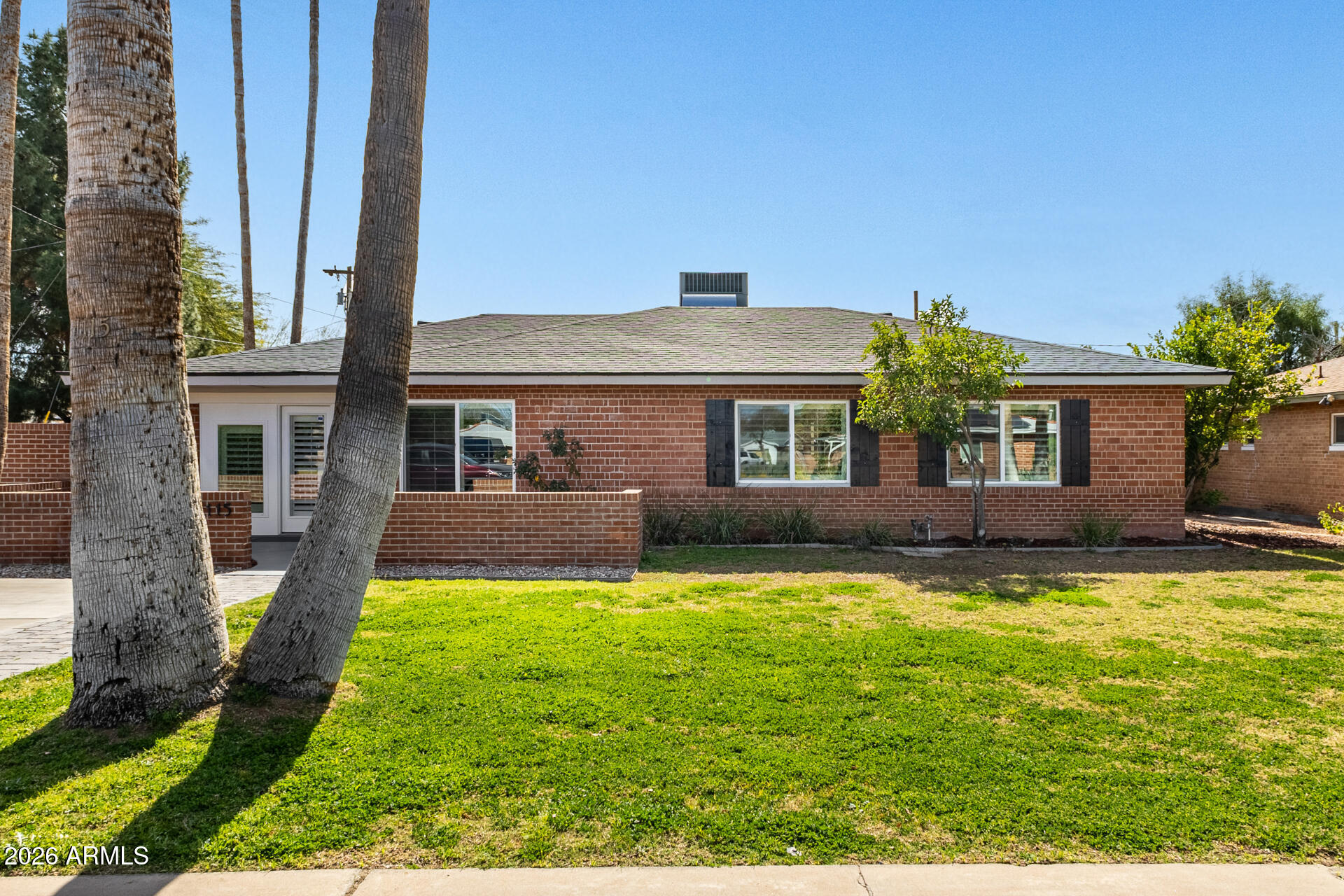 1115 W SAN MIGUEL Avenue