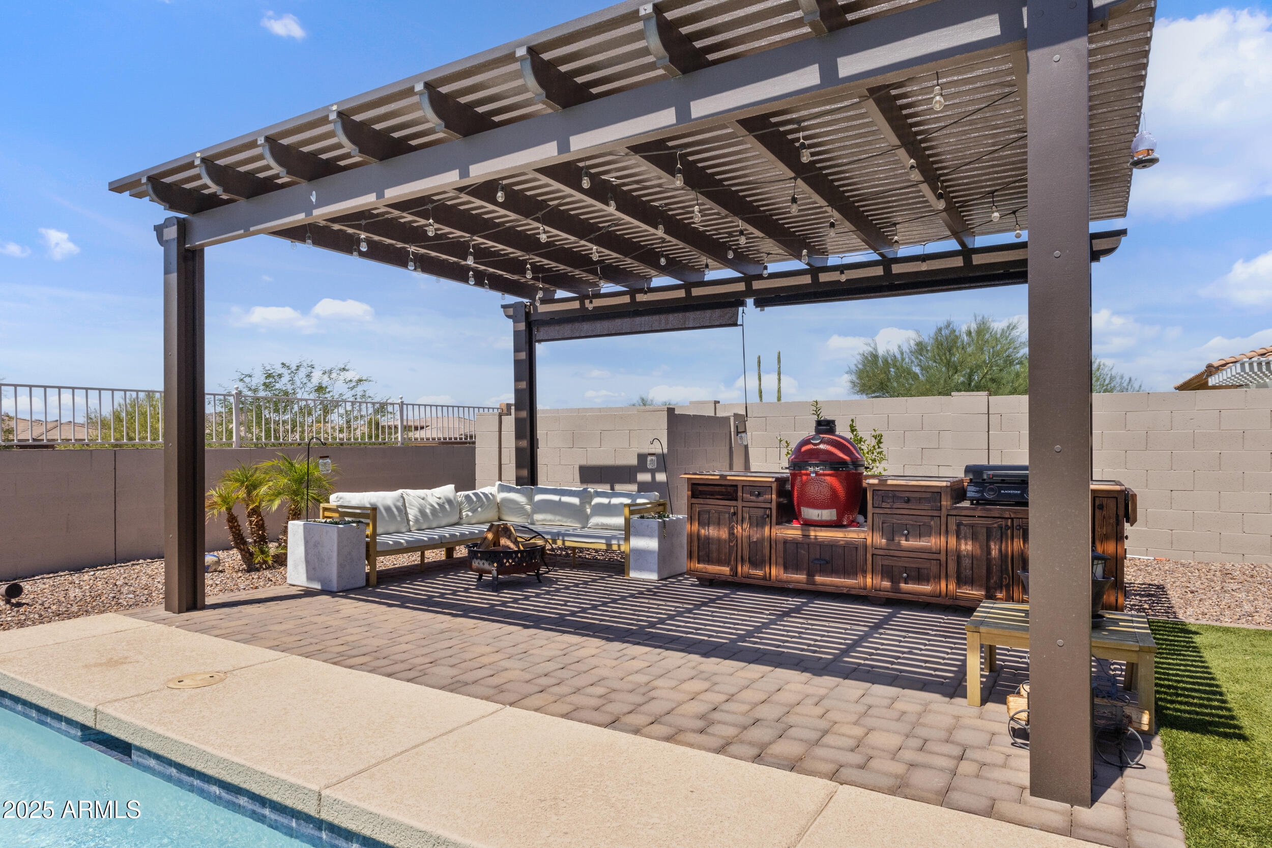 18115 W WIND DRIFT Drive