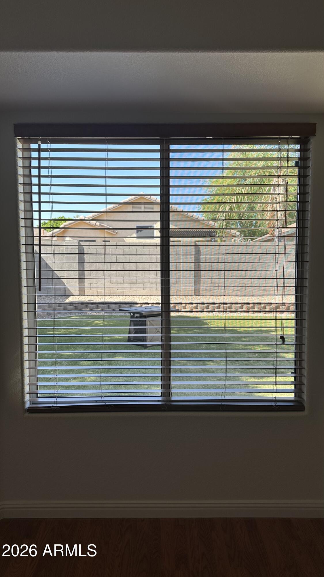 8146 W CLARA Lane
