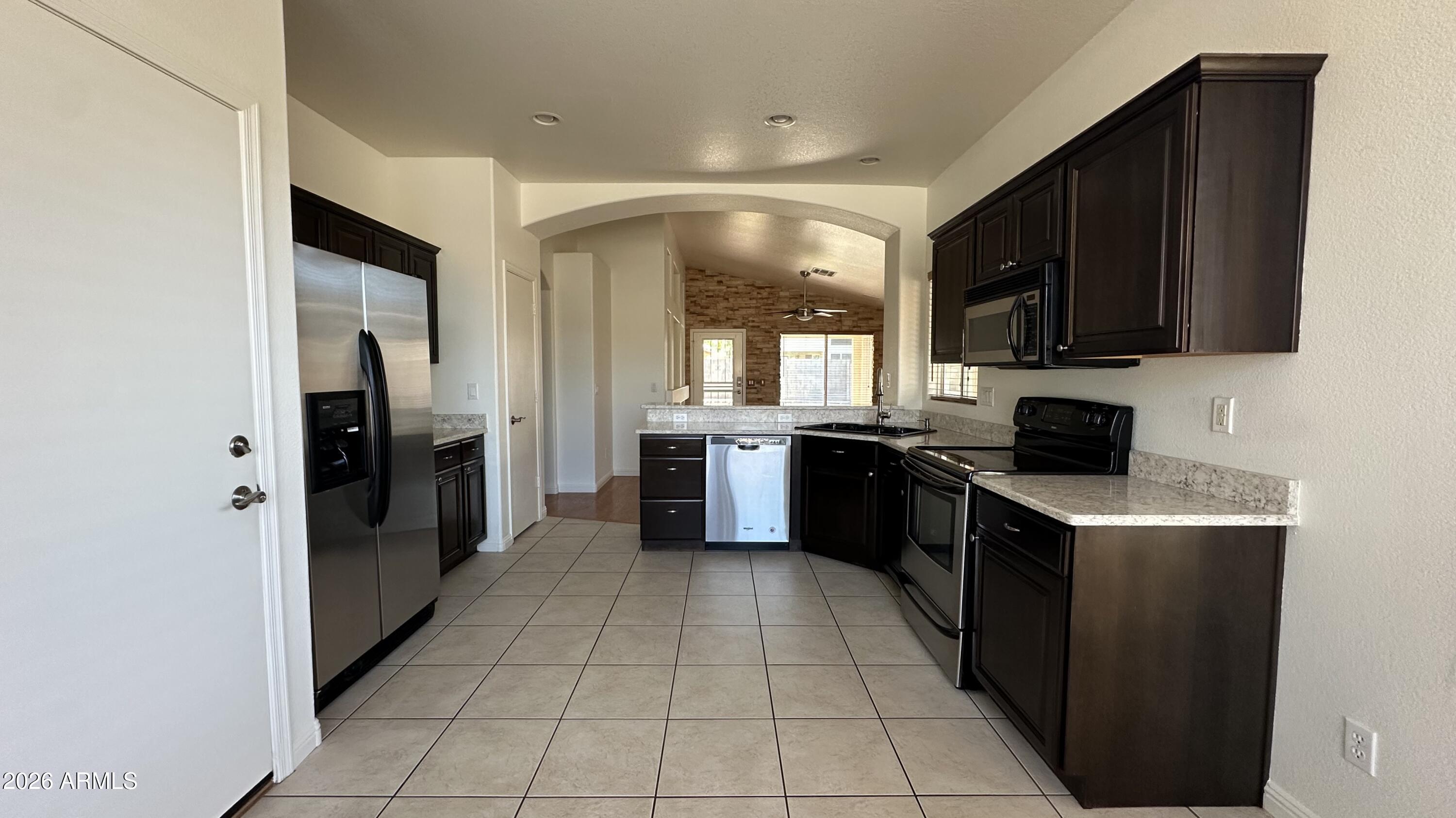 8146 W CLARA Lane