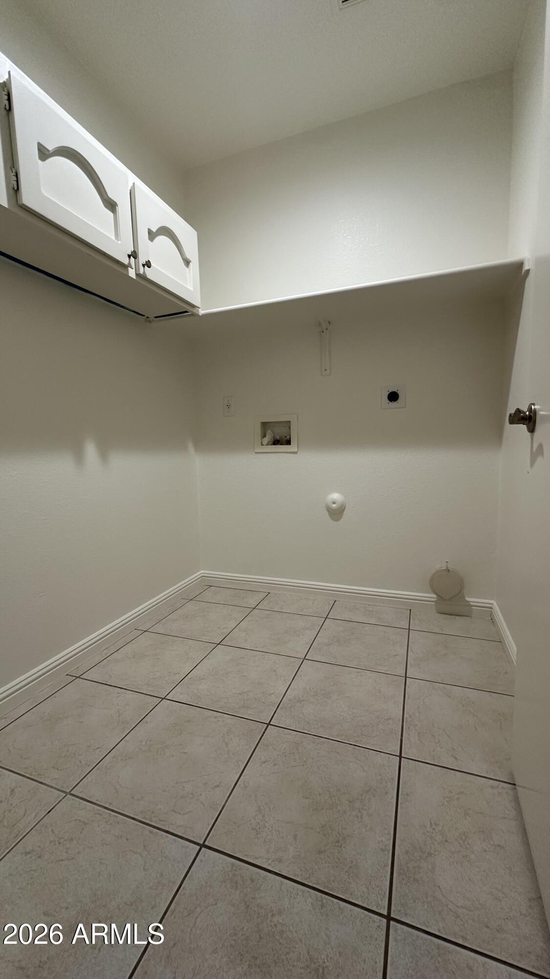 8146 W CLARA Lane