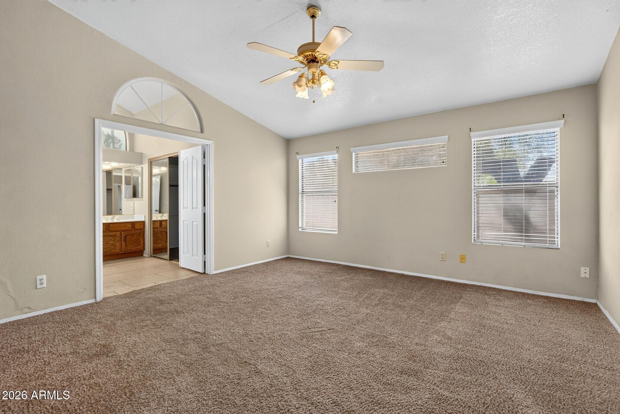 7427 W TOPEKA Drive