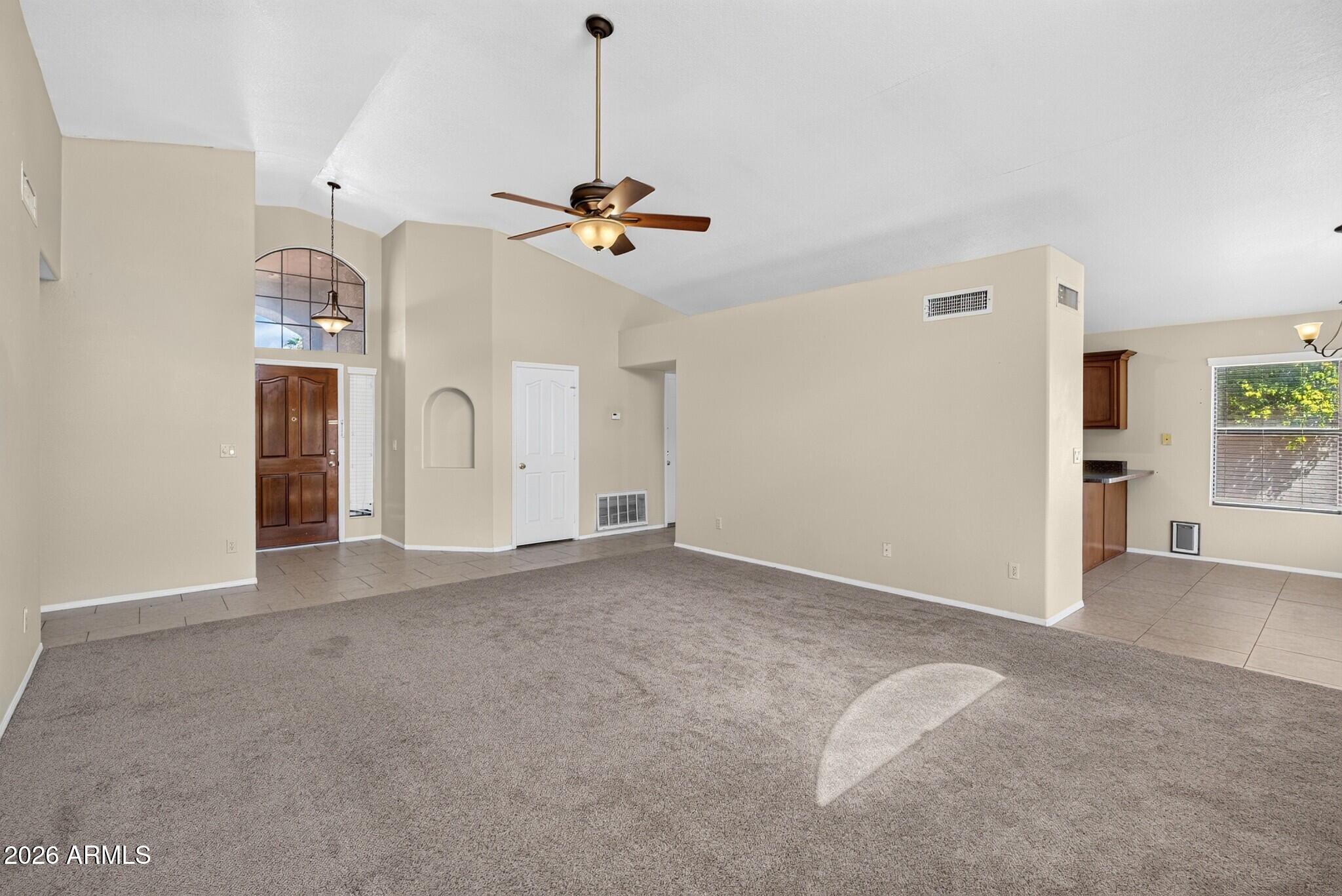 7427 W TOPEKA Drive