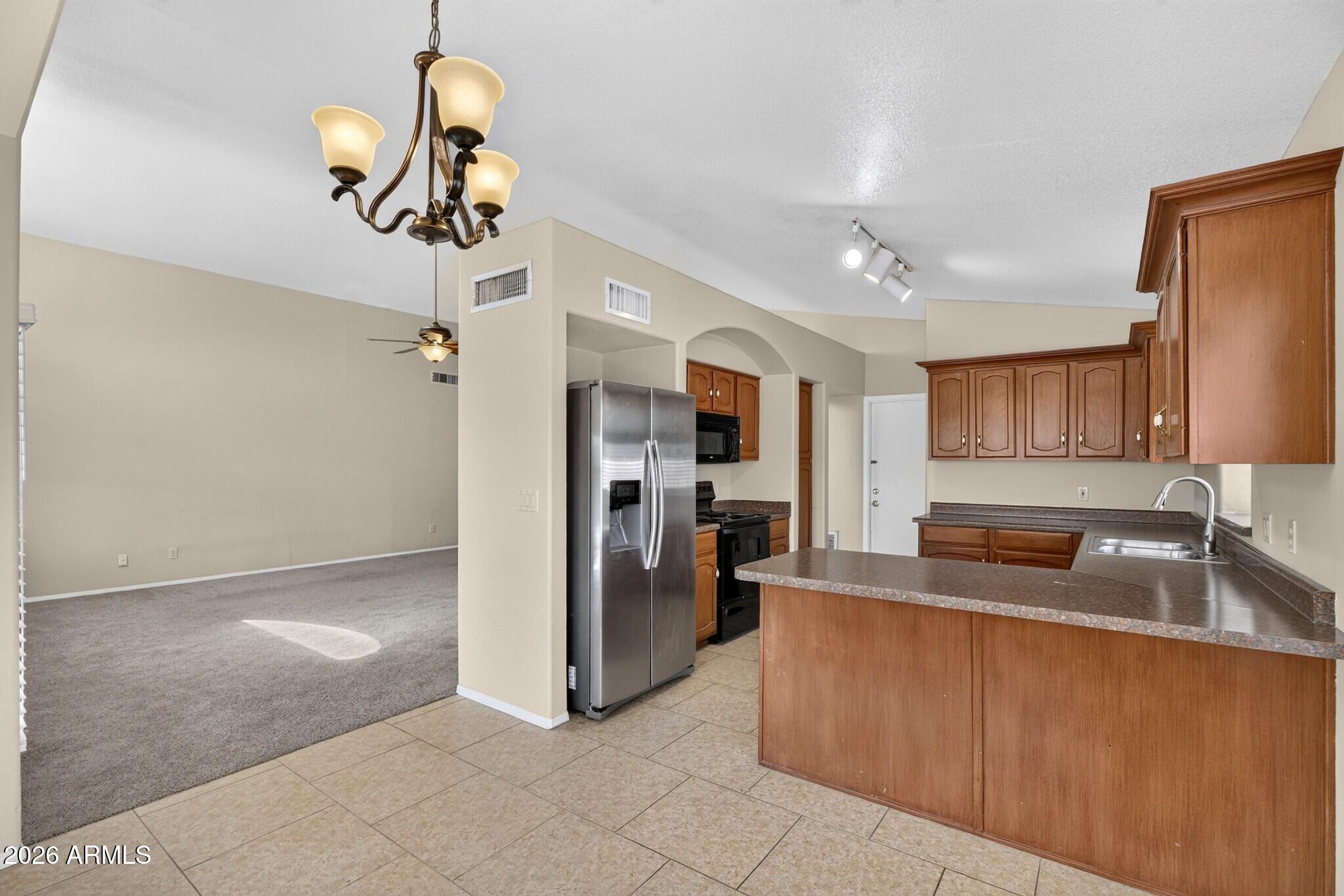 7427 W TOPEKA Drive
