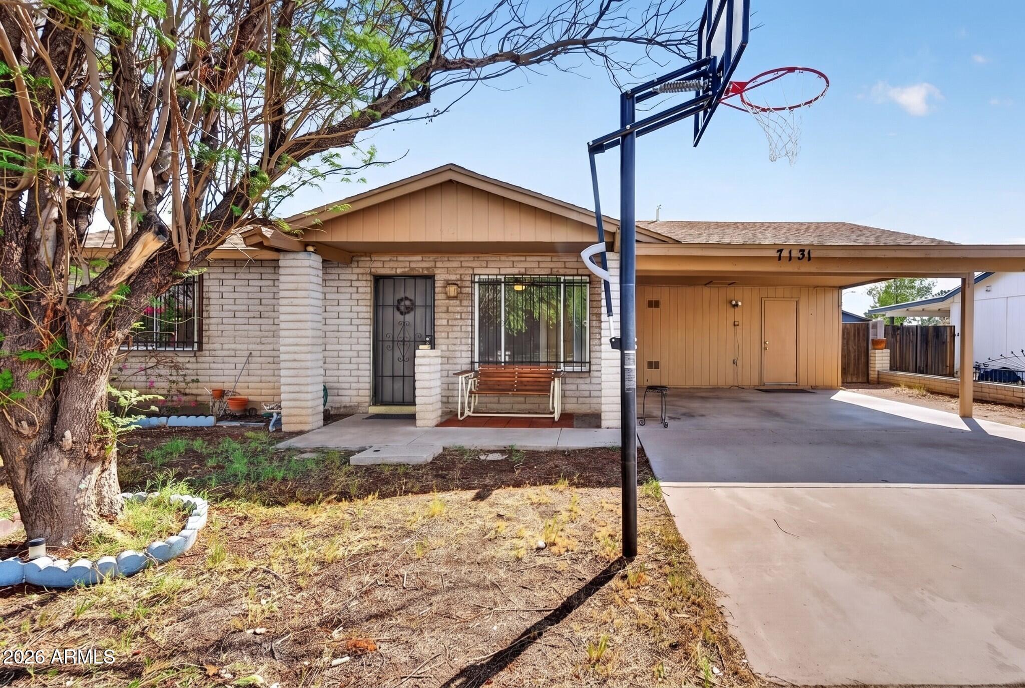 7131 W COCHISE Drive