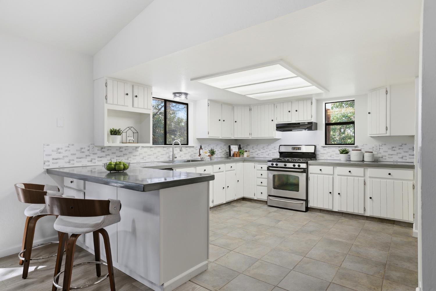 1700 Sanromo Drive