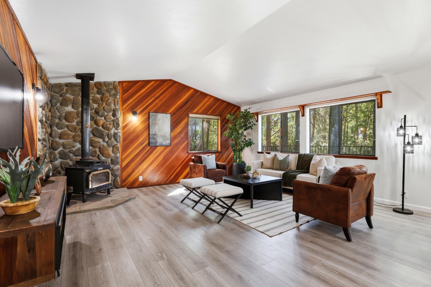 1700 Sanromo Drive