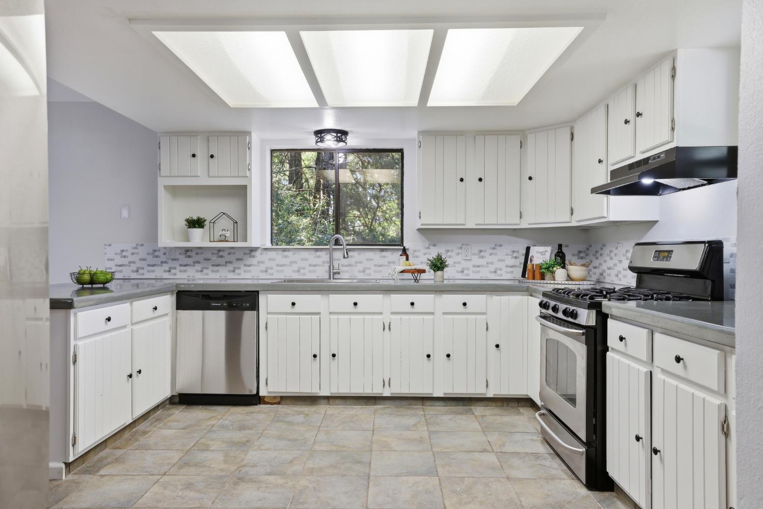 1700 Sanromo Drive