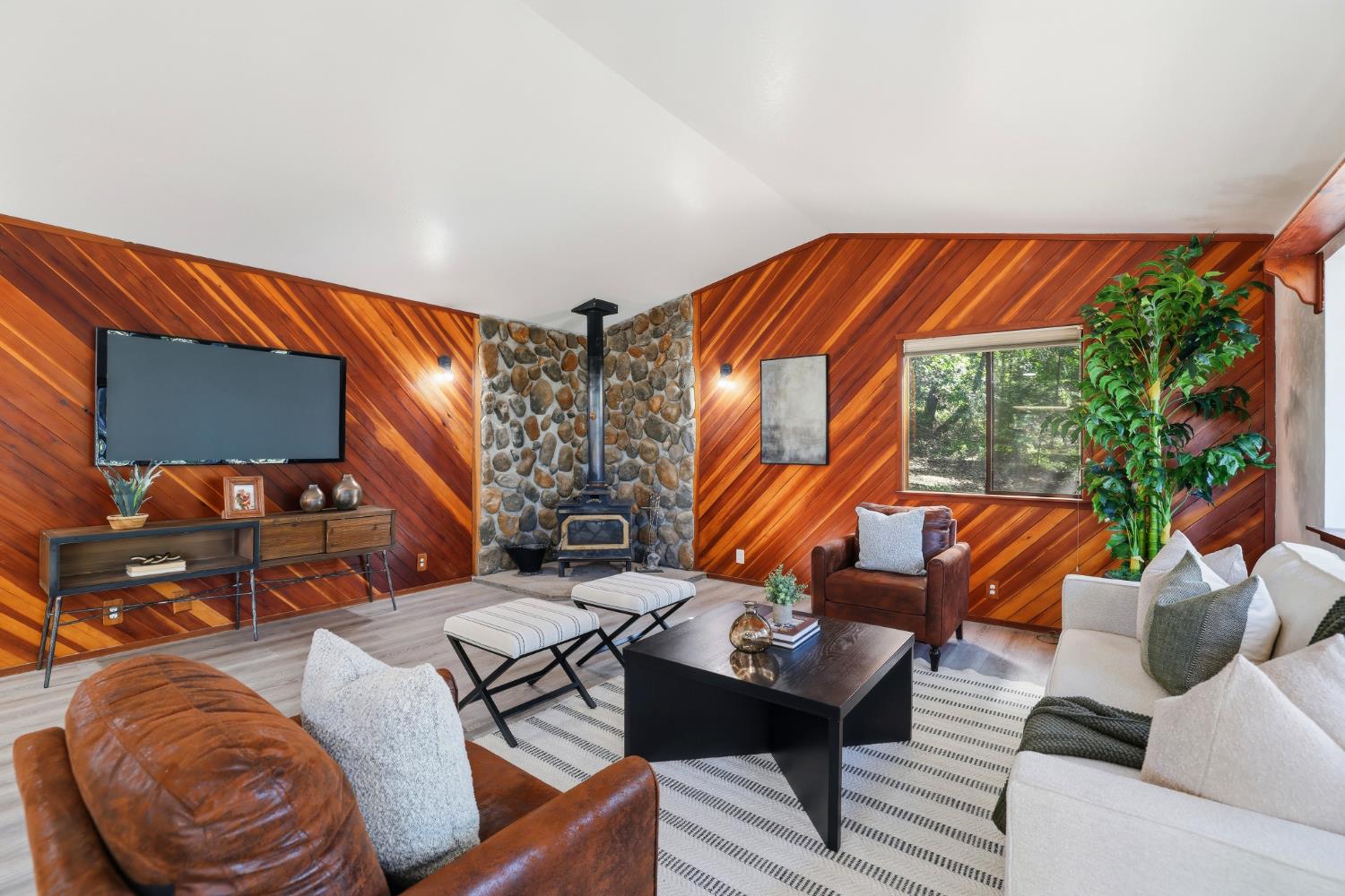 1700 Sanromo Drive