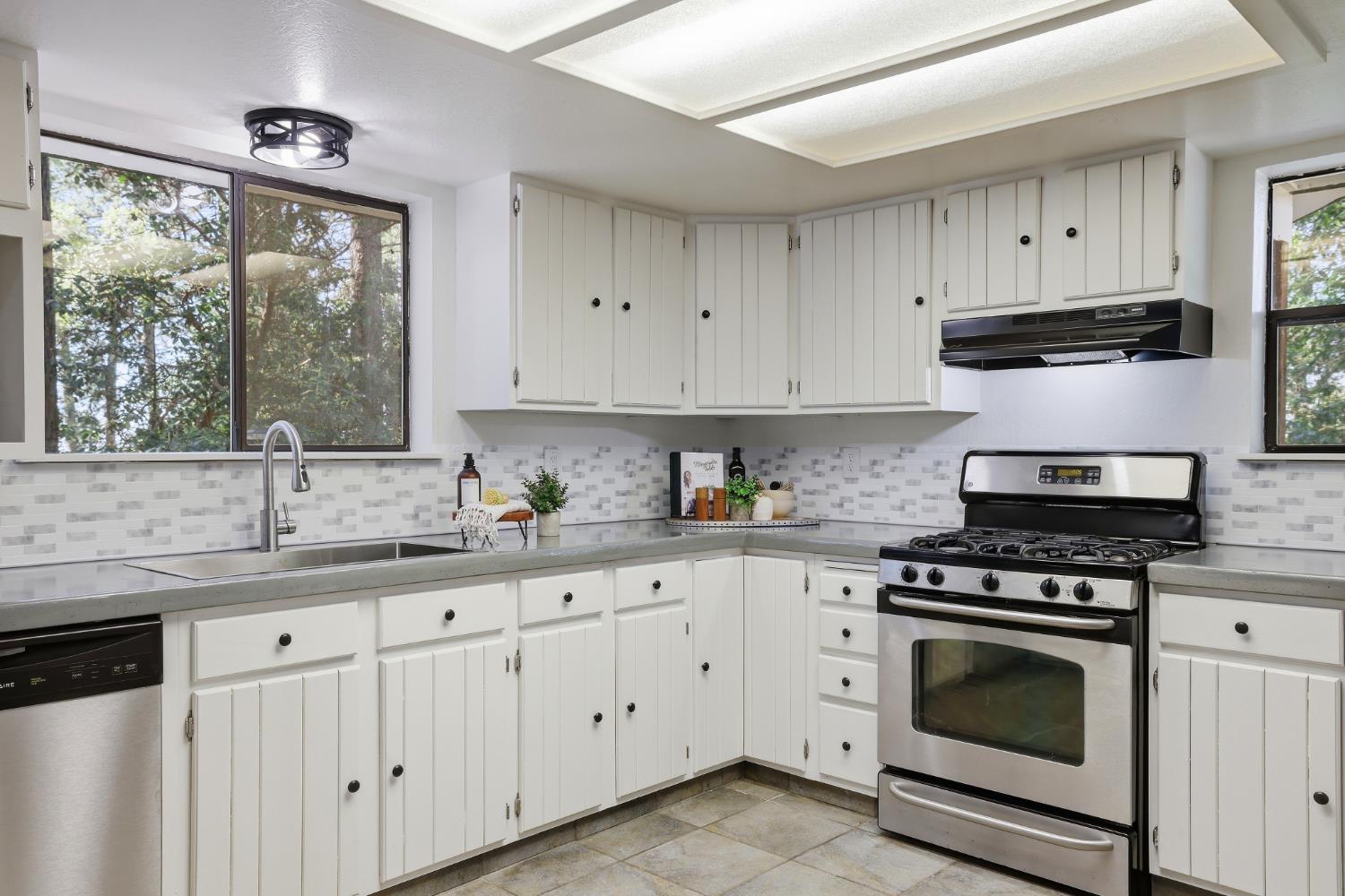 1700 Sanromo Drive
