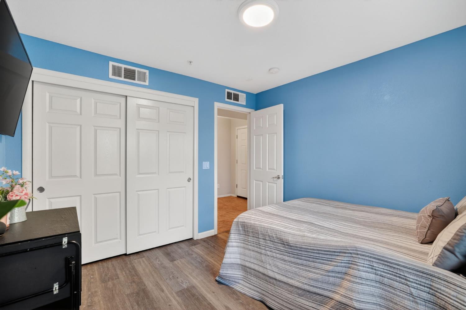 2001 Club Center Drive Unit: #8106