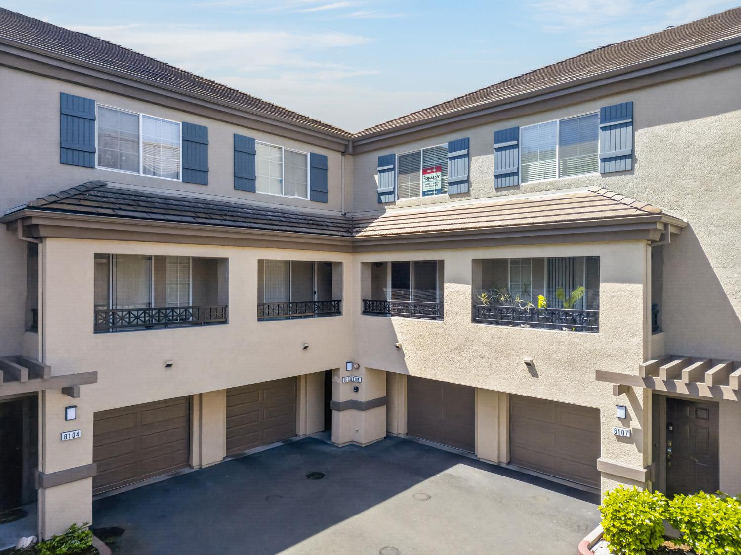 2001 Club Center Drive Unit: #8106