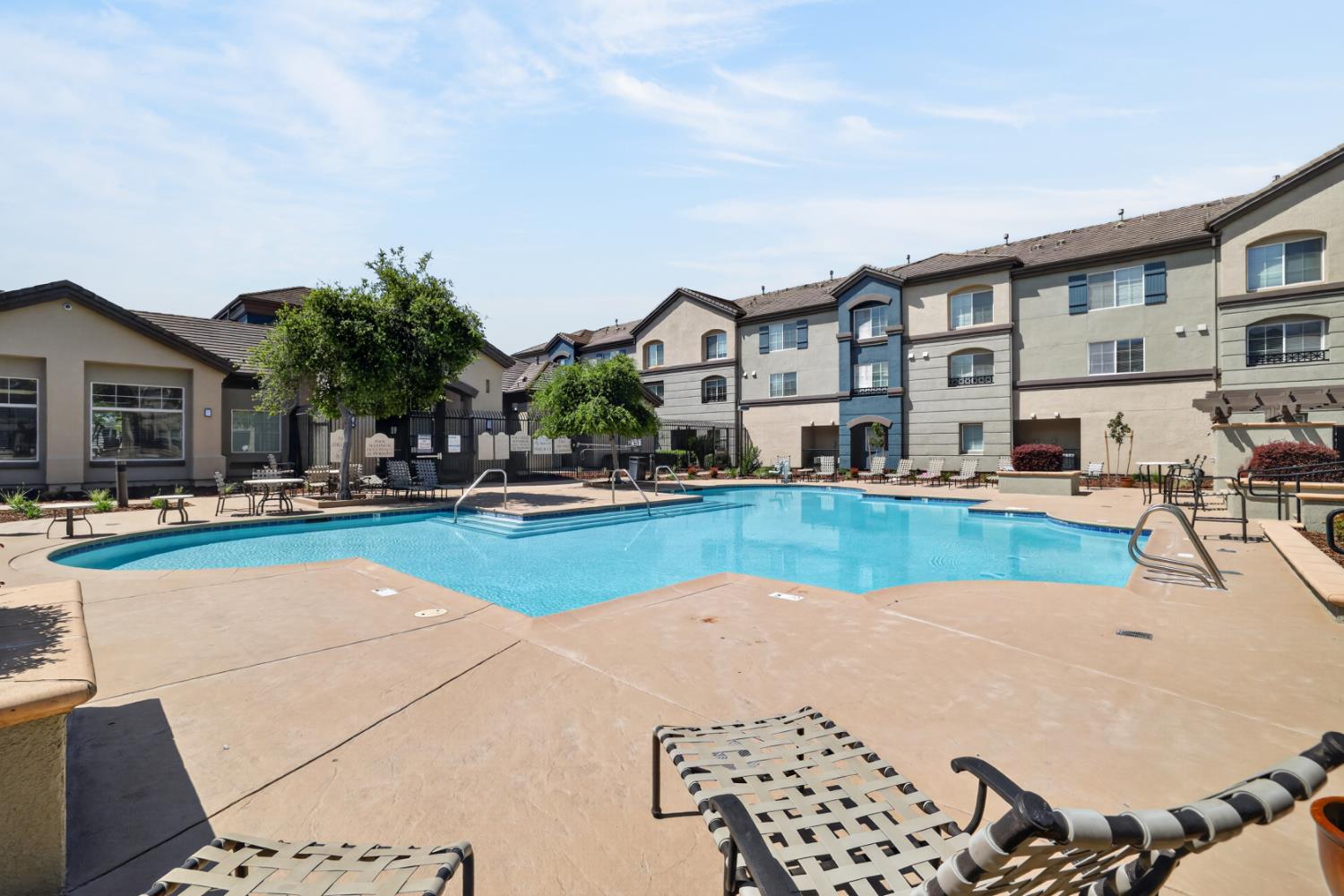 2001 Club Center Drive Unit: #8106