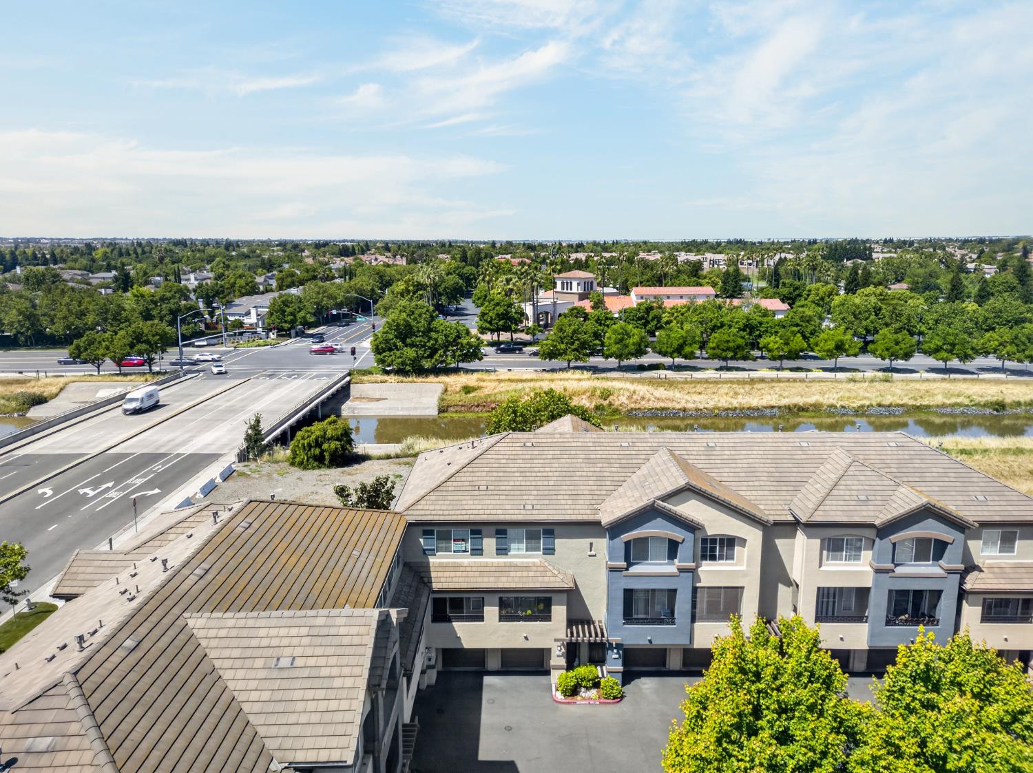 2001 Club Center Drive Unit: #8106