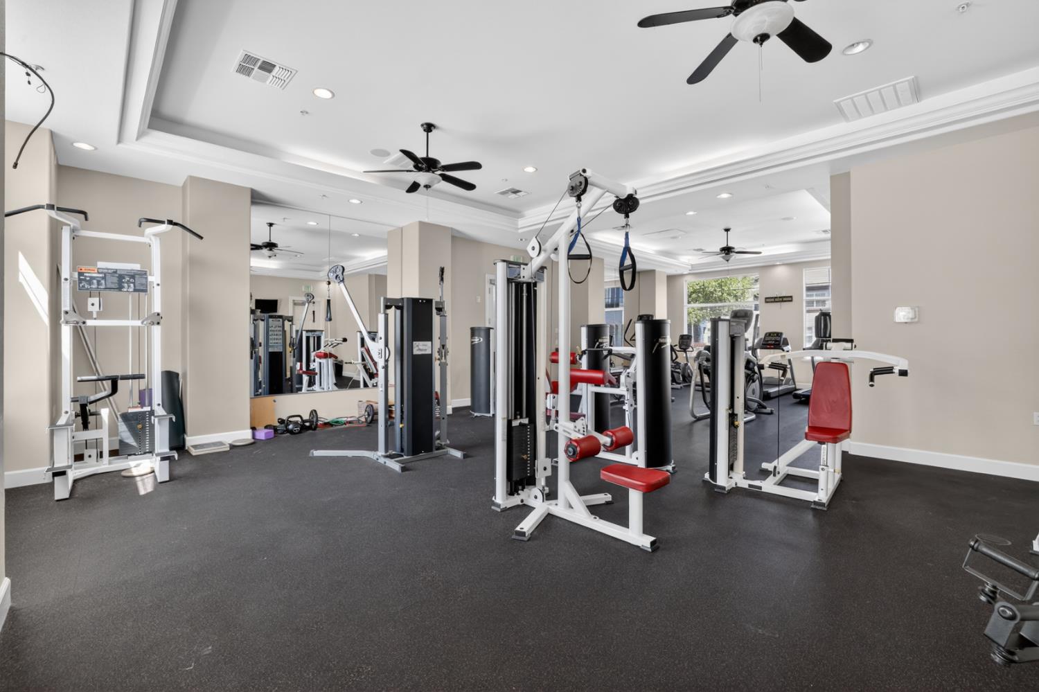 2001 Club Center Drive Unit: #8106