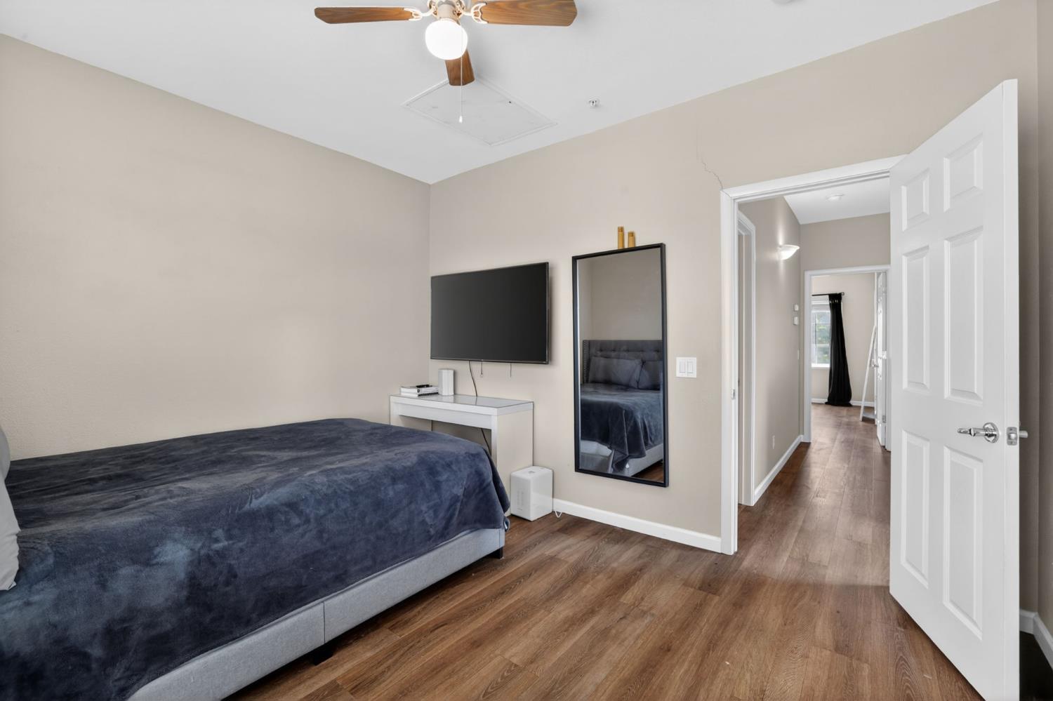 2001 Club Center Drive Unit: #8106