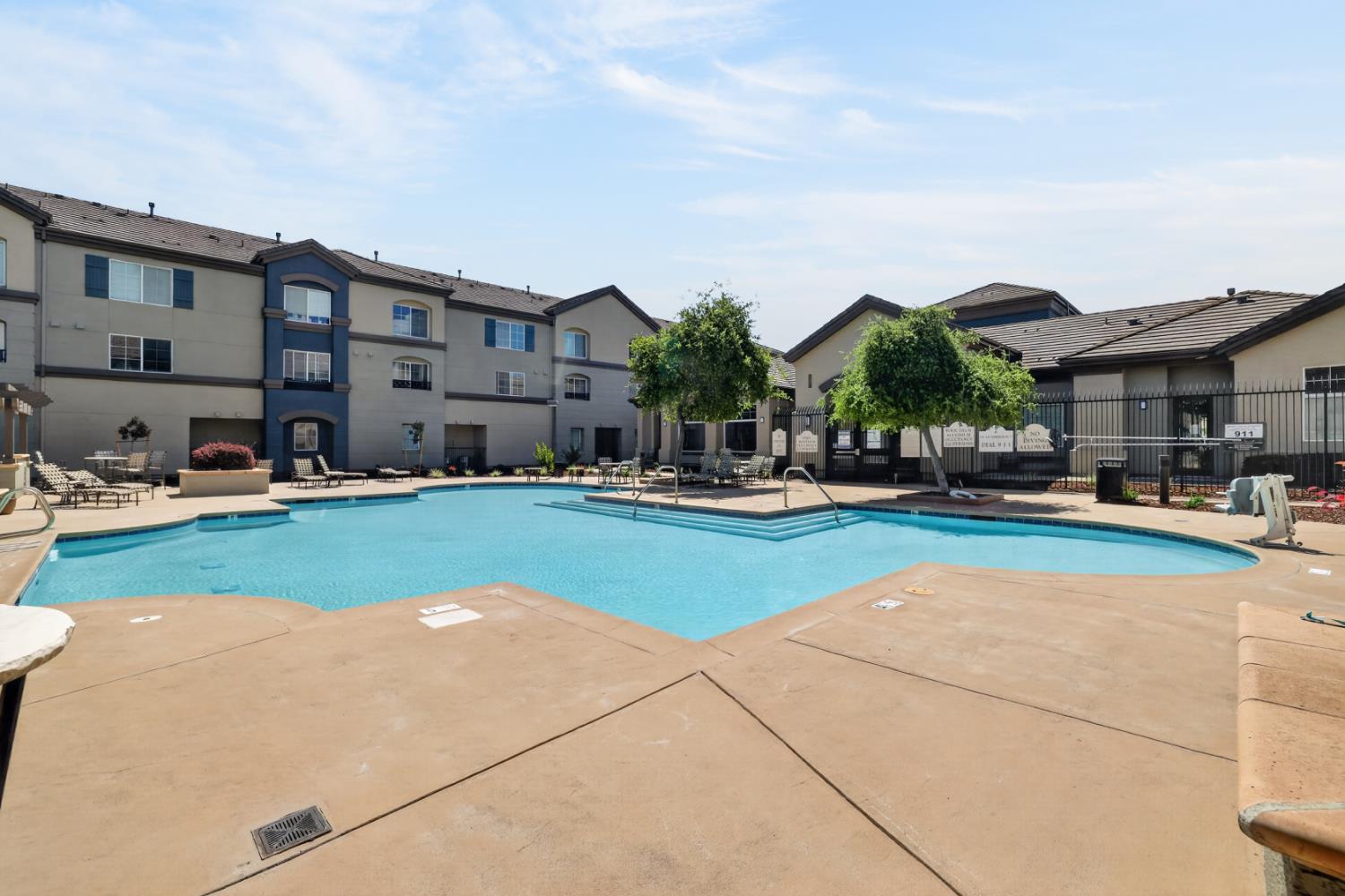 2001 Club Center Drive Unit: #8106