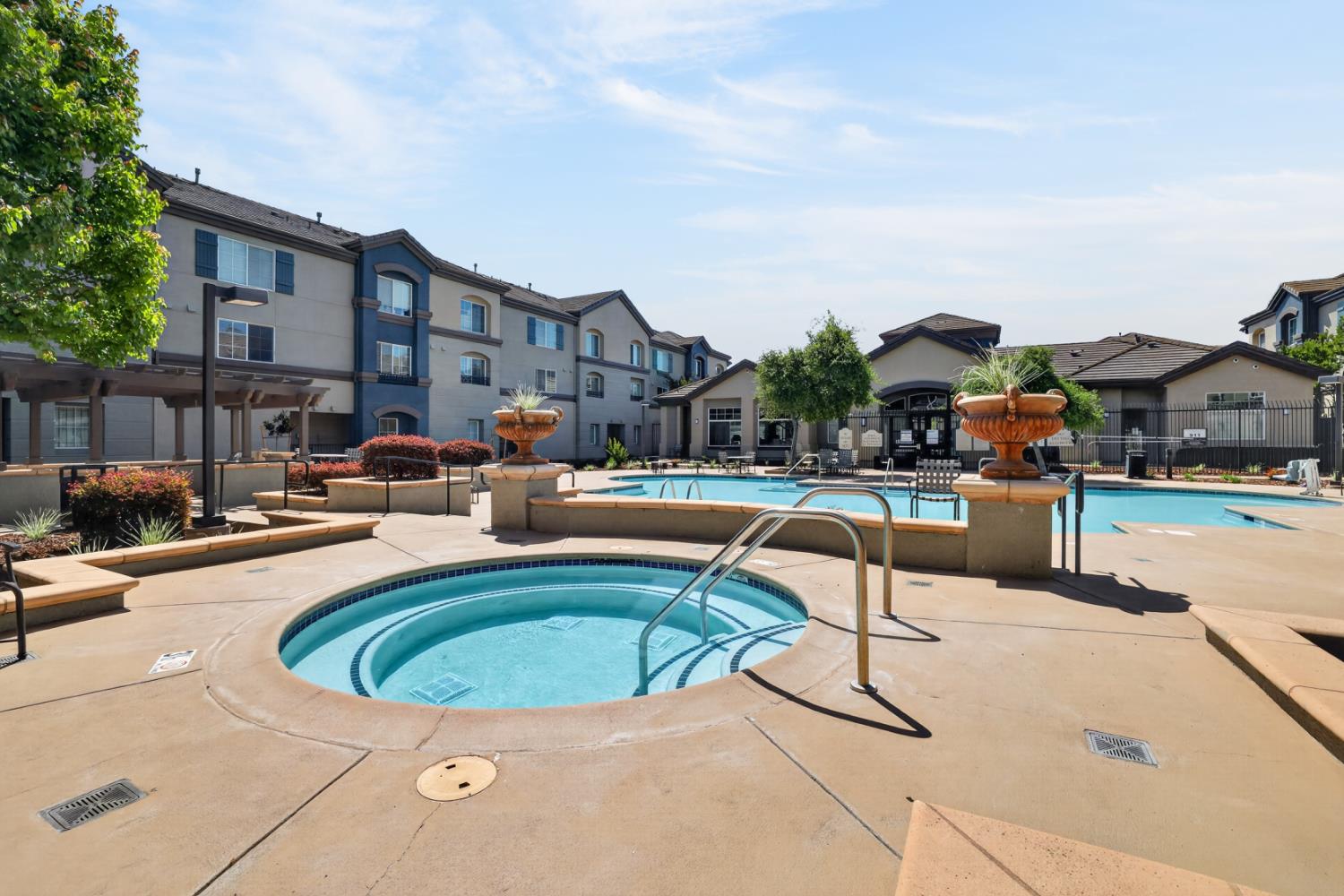 2001 Club Center Drive Unit: #8106