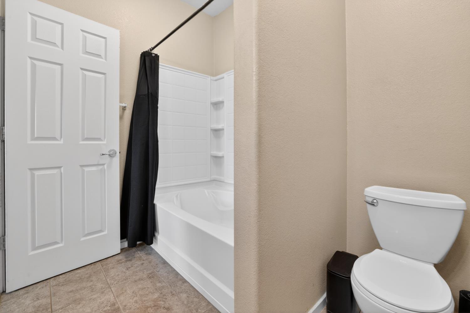 2001 Club Center Drive Unit: #8106