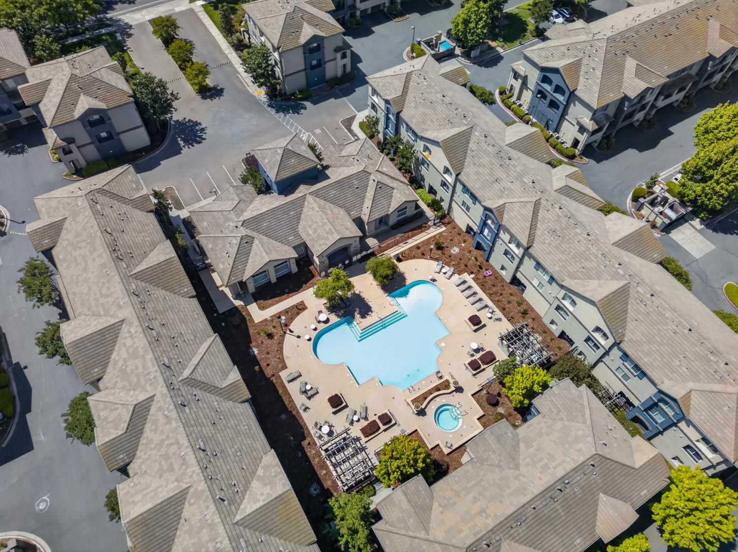 2001 Club Center Drive Unit: #8106