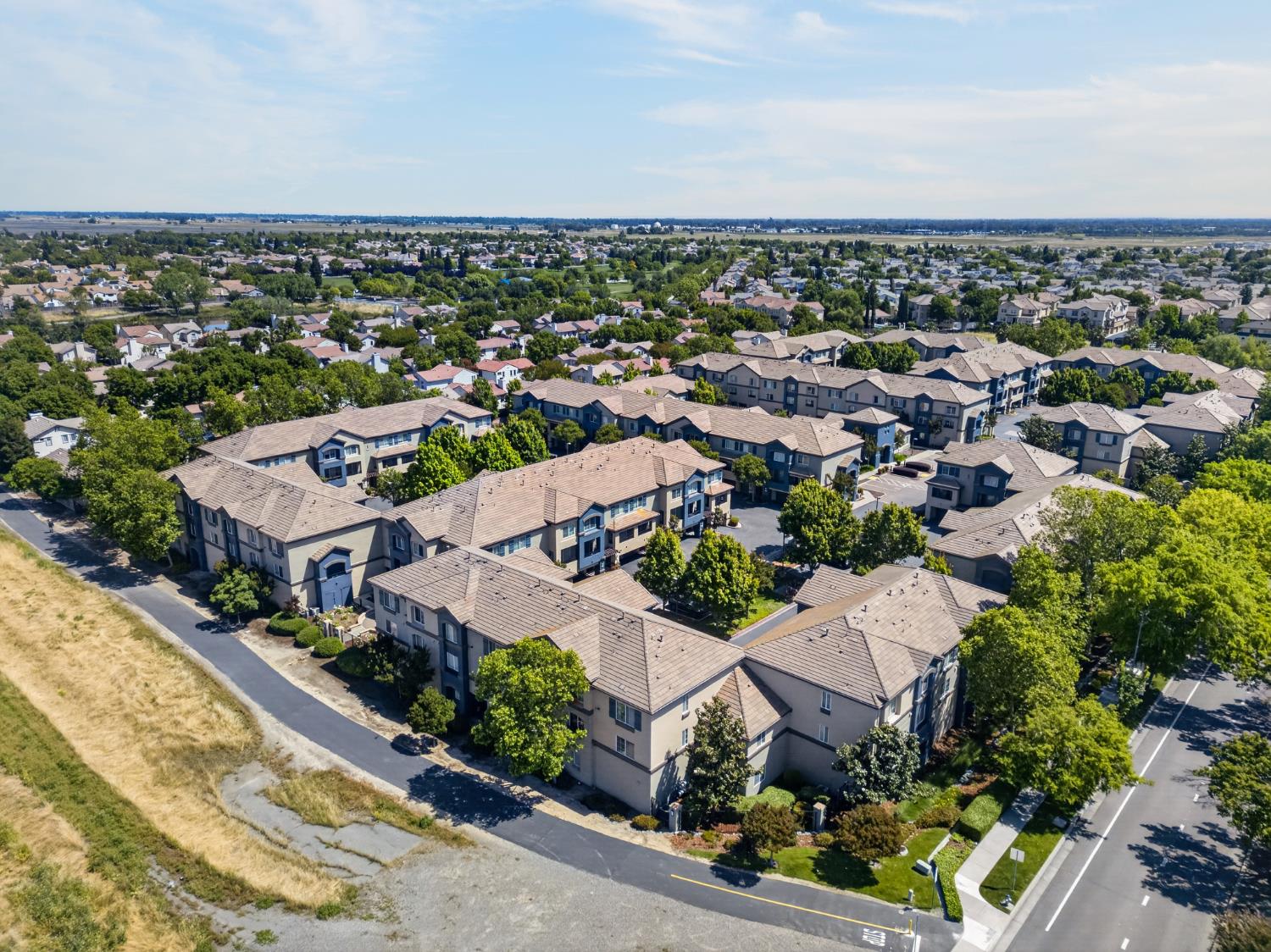 2001 Club Center Drive Unit: #8106