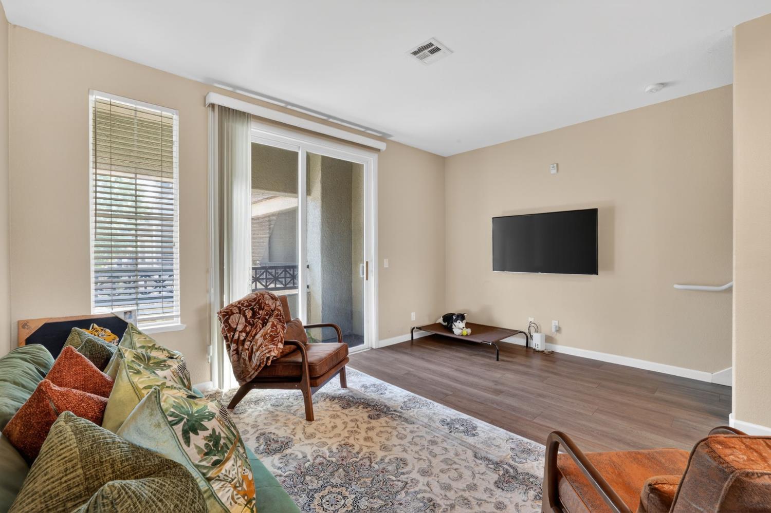 2001 Club Center Drive Unit: #8106
