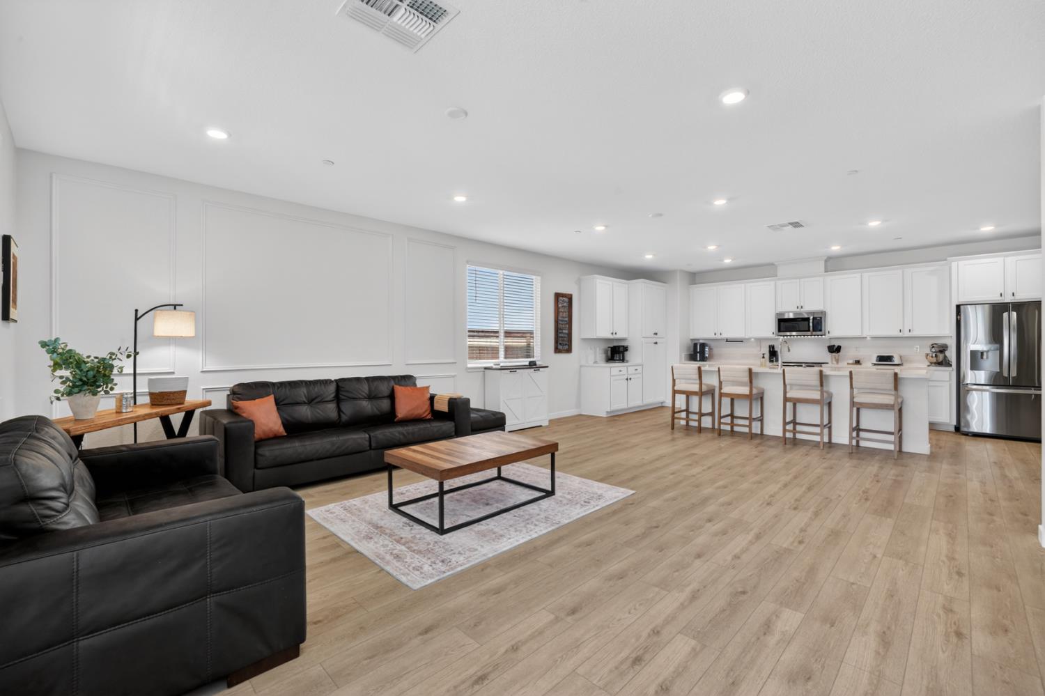 5353 Lopez Lake Way
