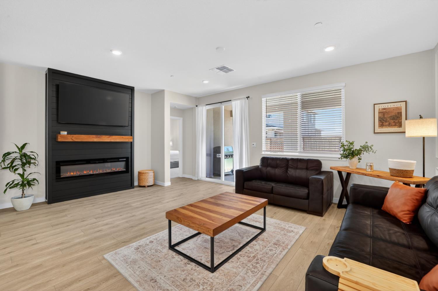 5353 Lopez Lake Way