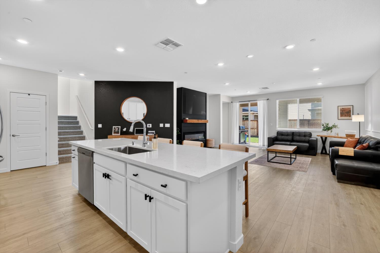 5353 Lopez Lake Way