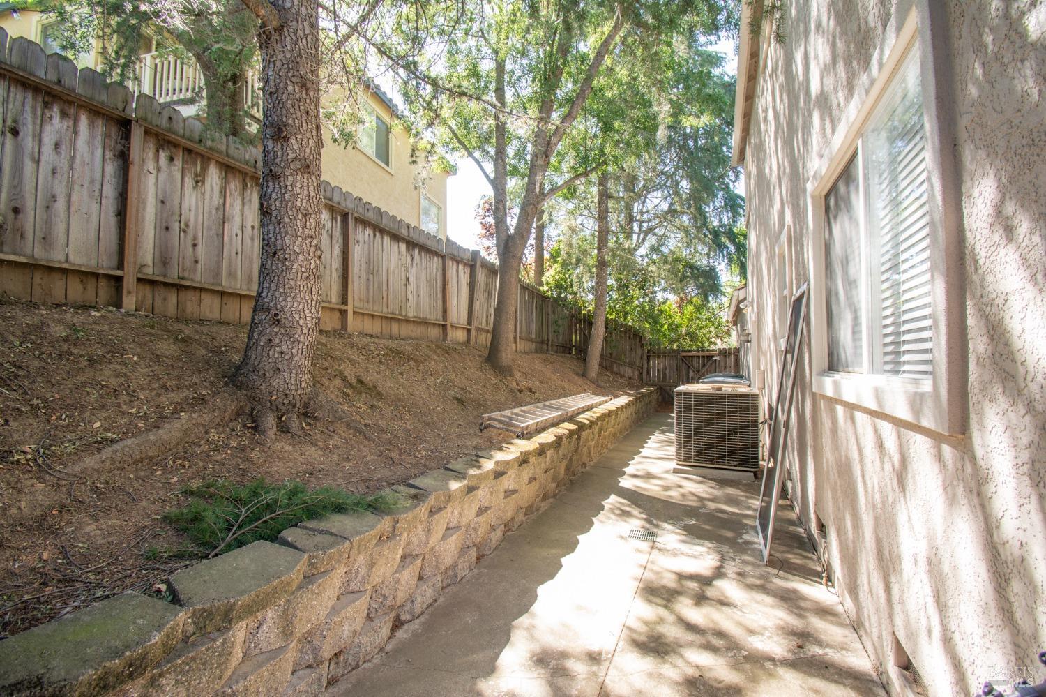 1213 Black Oak Court