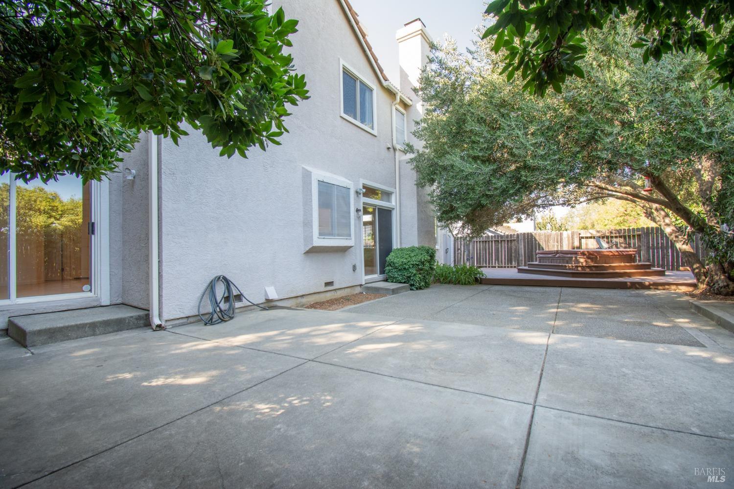 1213 Black Oak Court