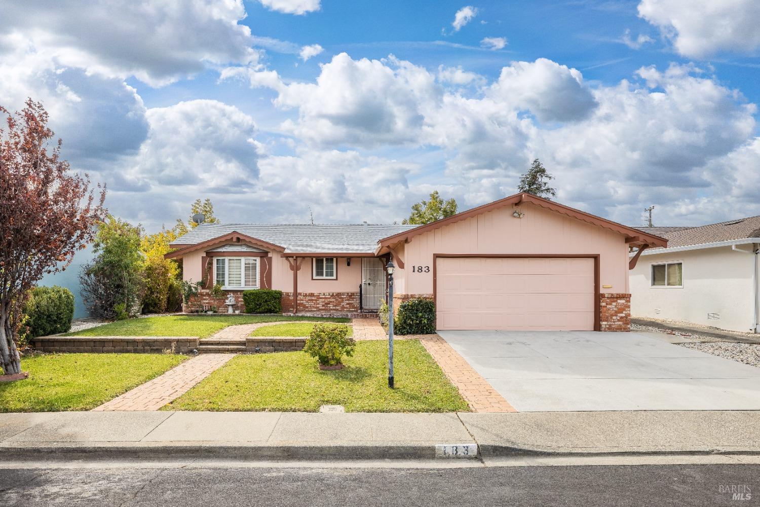 183 Glacier Circle