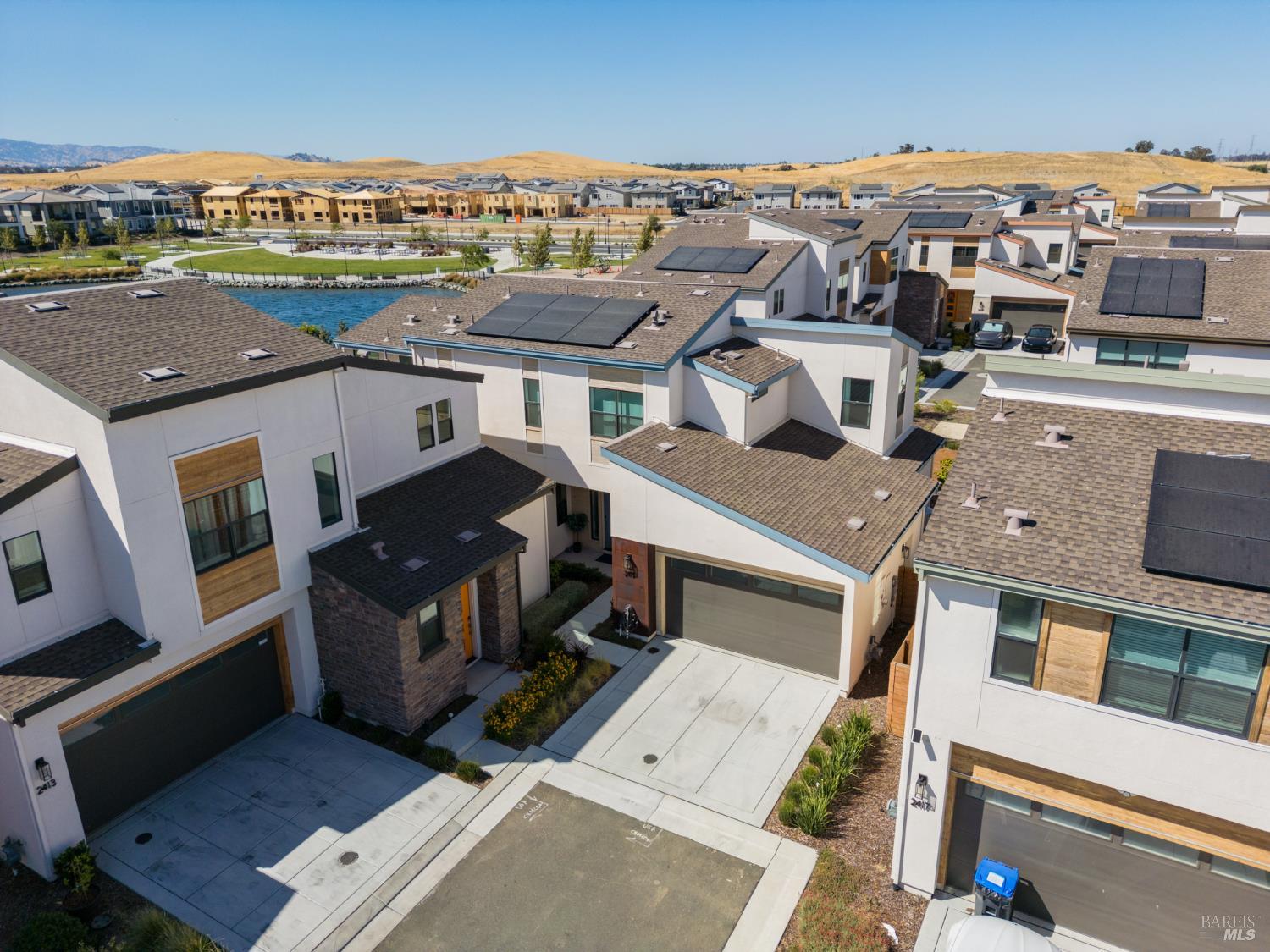 2415 Waterside Drive