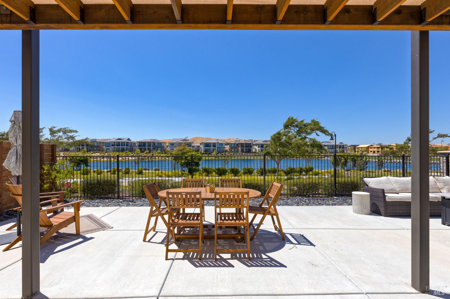 2415 Waterside Drive