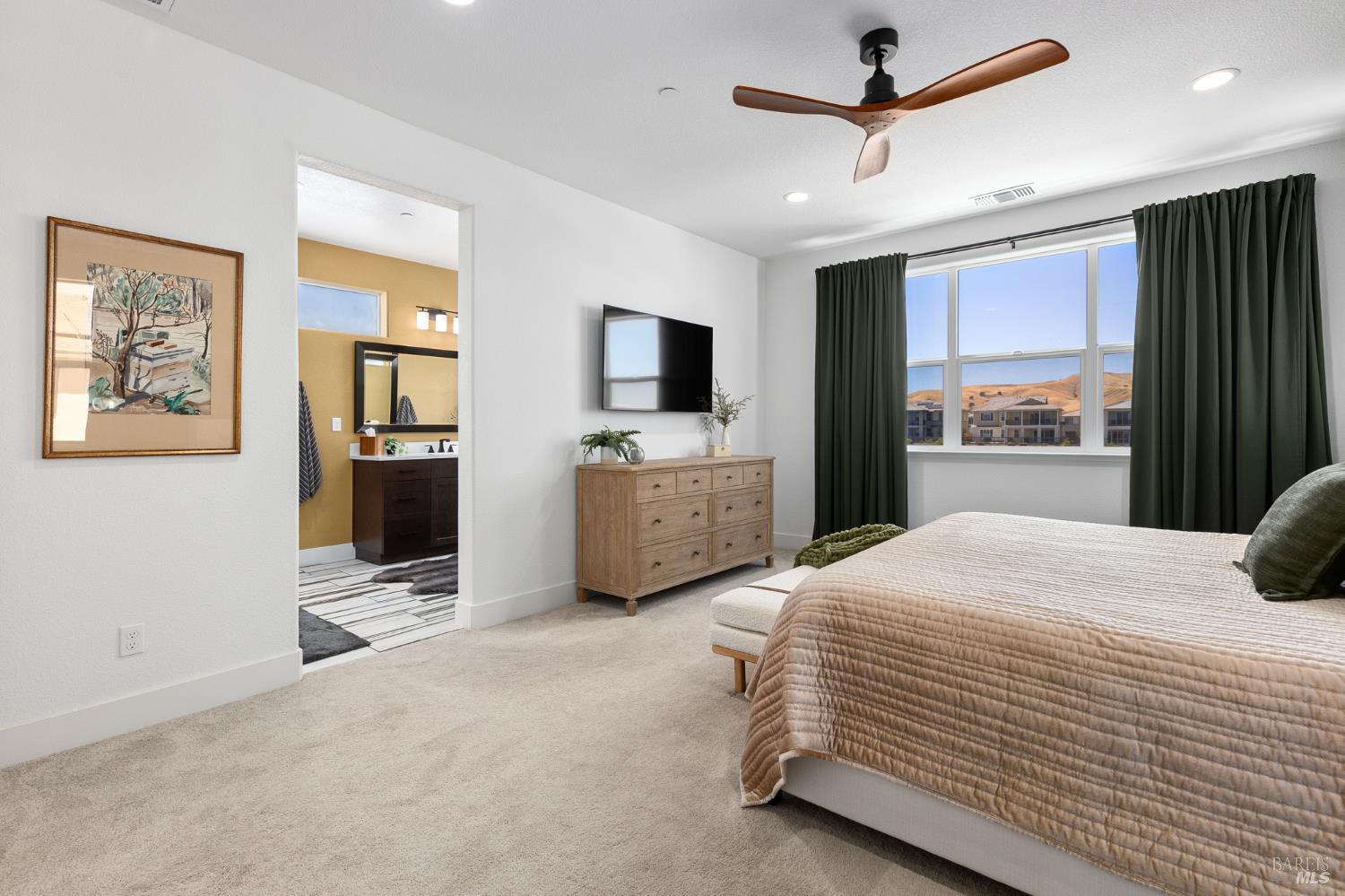 2415 Waterside Drive