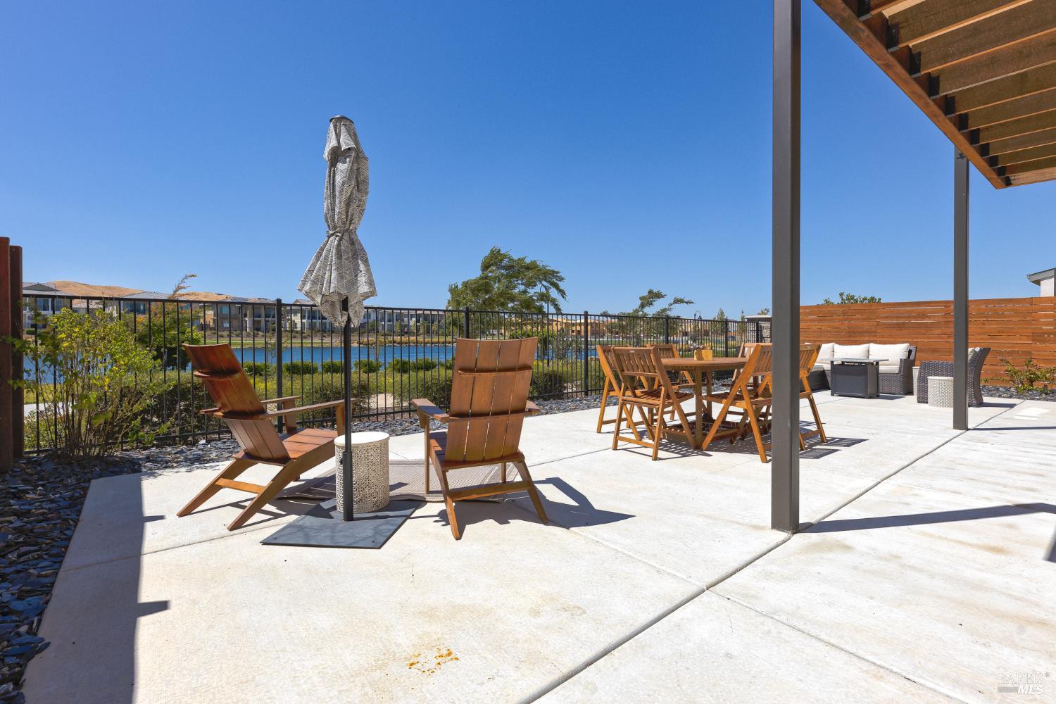 2415 Waterside Drive