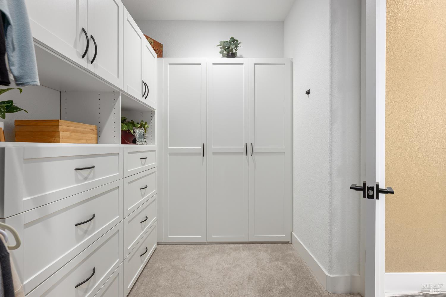 2415 Waterside Drive