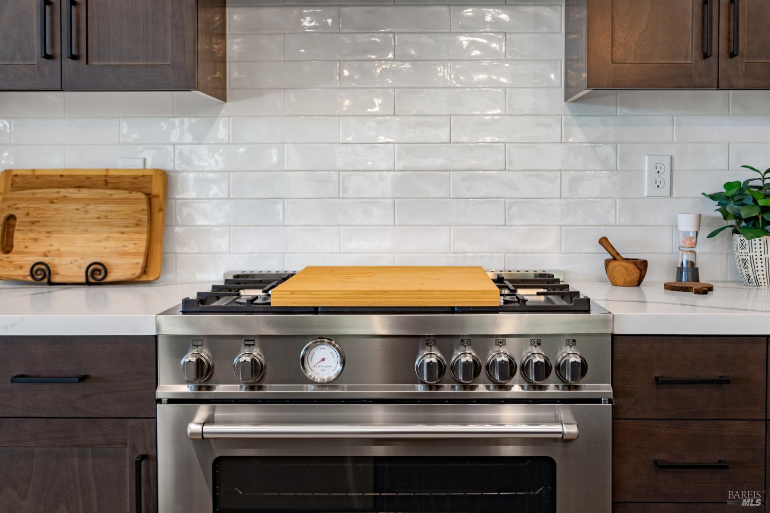 2415 Waterside Drive