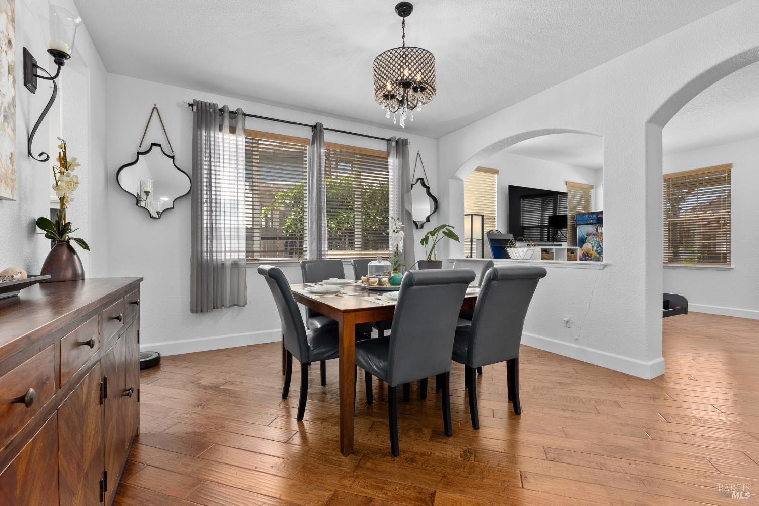 924 Monticello Court