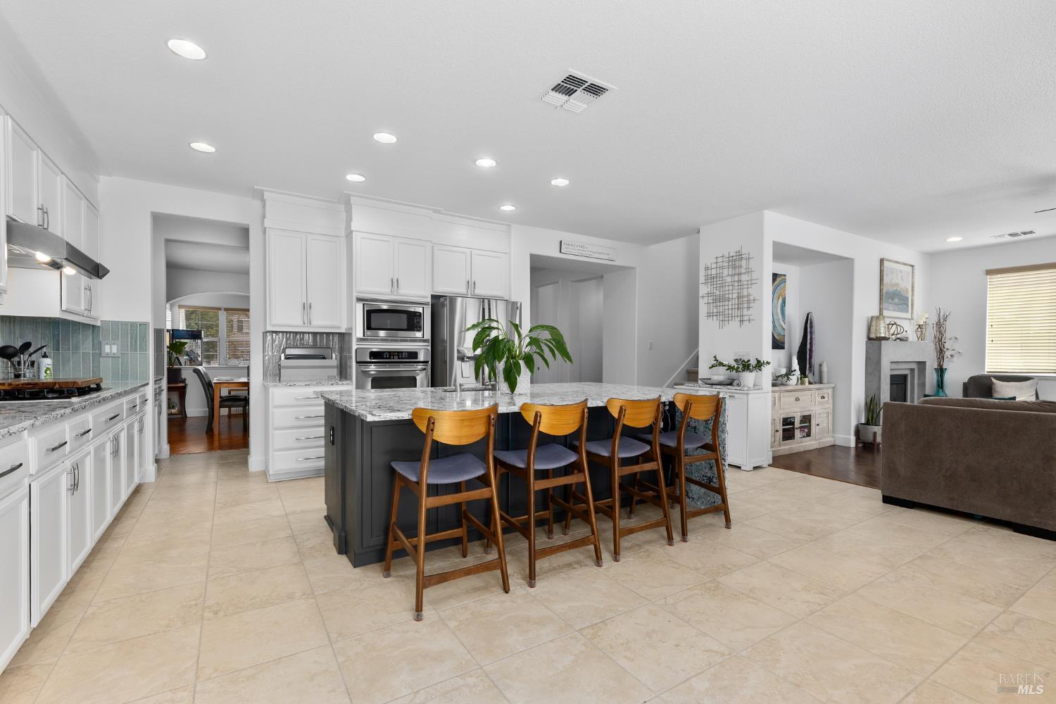 924 Monticello Court