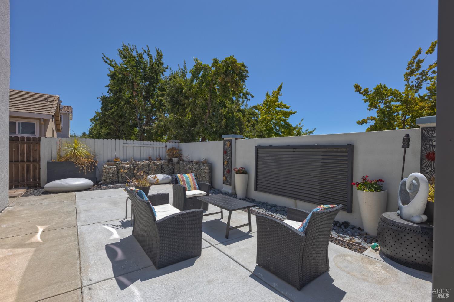 924 Monticello Court