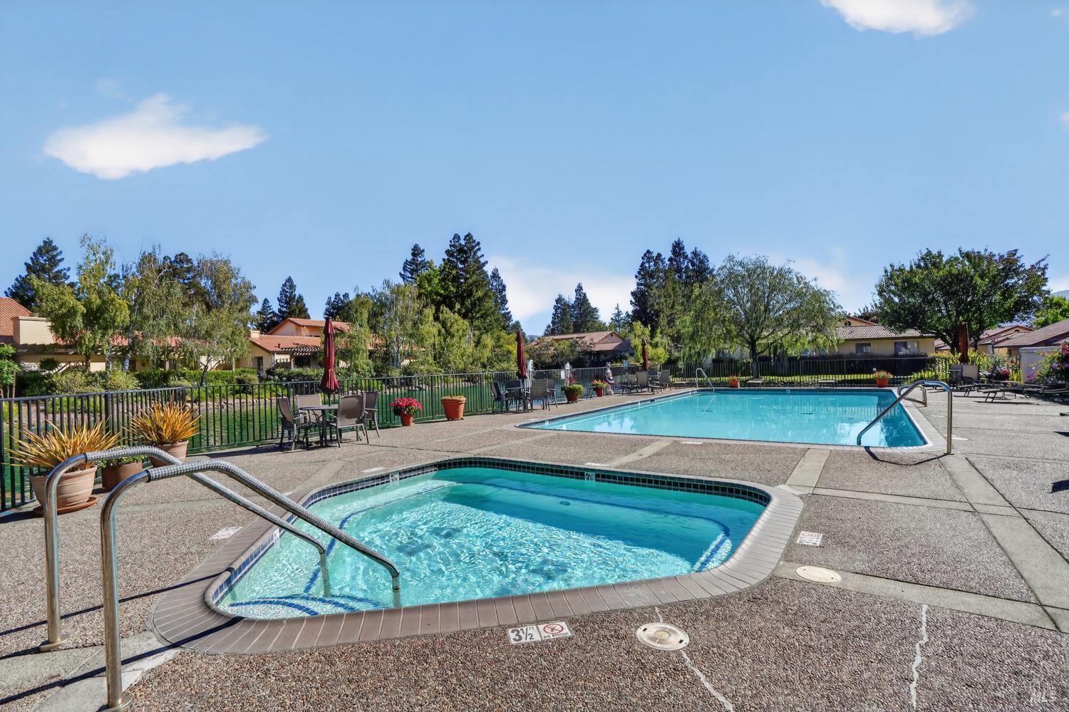 48 Fountain Grove Circle